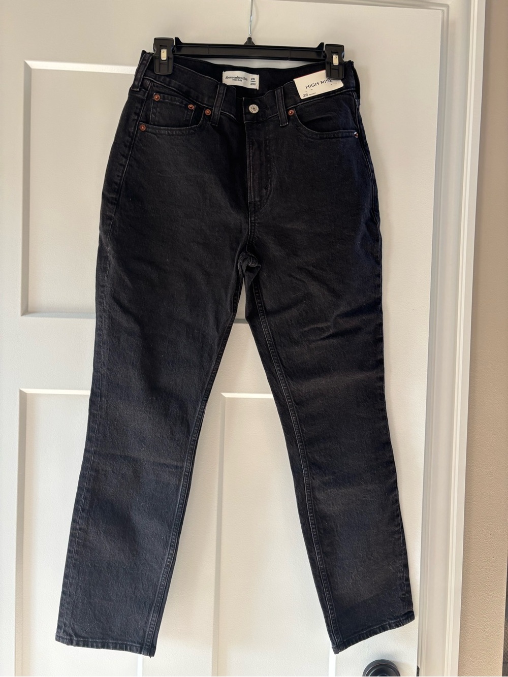 Abercrombie & Fitch High-Rise Black Straight Jeans